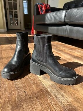 Chunky Platform Chelsea Ankle Boots - Black